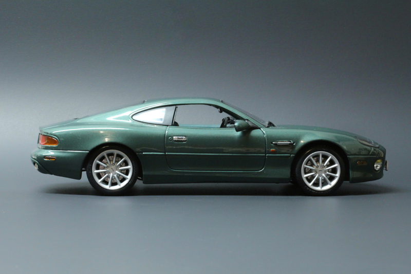 Illustration for article titled Auction Watch: Aston DB7